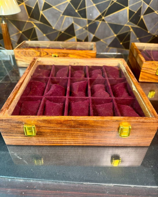 15-slot watch box